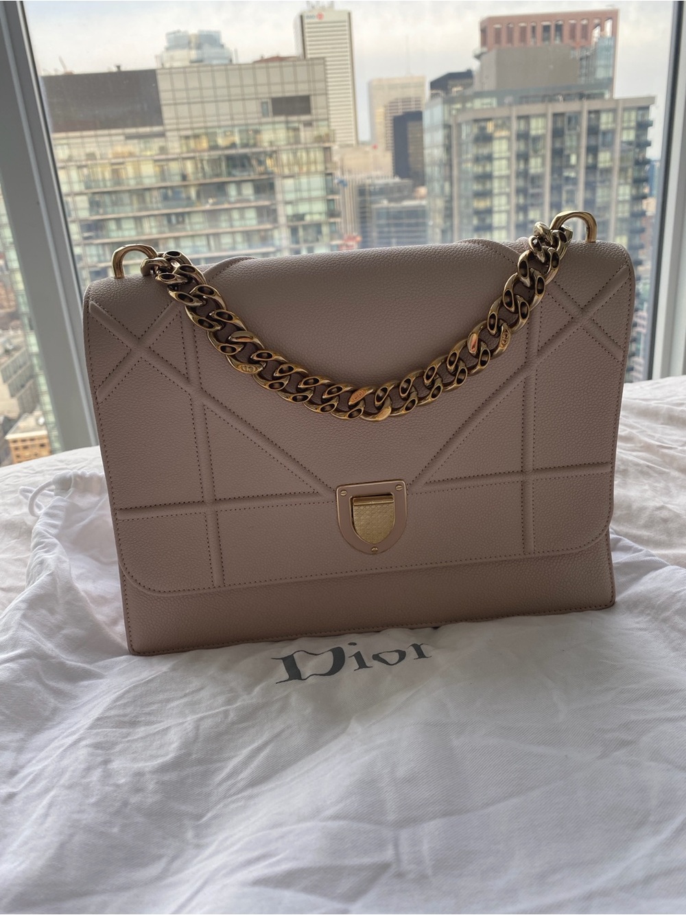 CHRISTIAN DIOR - DIORAMA